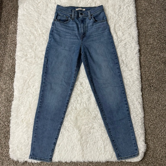 Levi’s High Waisted Mom Jeans in Blue Size 25 - Picture 7 of 11